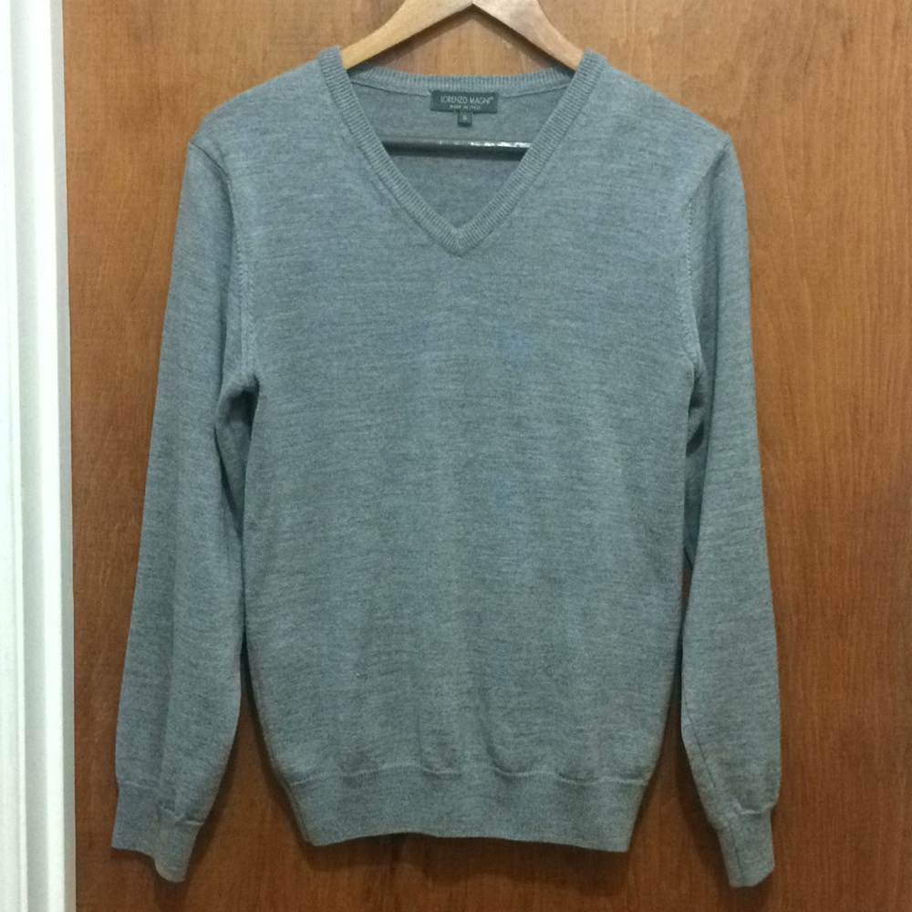 Gray v neck wool sweater